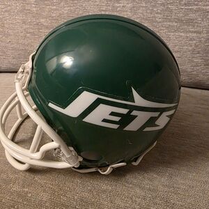 New York Jets Riddell Mini Football Helmet – Green & White NFL Collectible